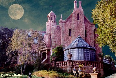 Full Moon at the Haunted Mansion